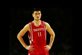 开云综合服务-无视利物浦！阿莫林：超过利物浦并不重要，曼联的目标是冠军！